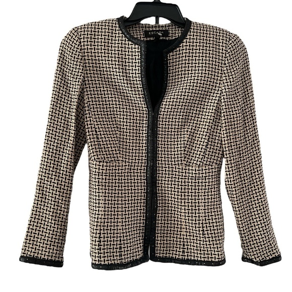 Escada Wool Blend Faux Leather Trim Tweed Jacket in Black and White 34 - Picture 1 of 15
